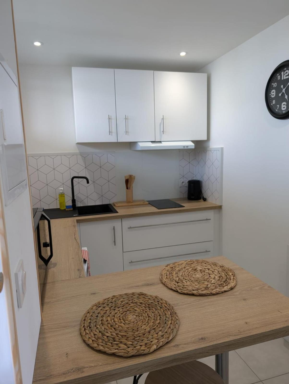 Studio De Charme Cosy Centre-Ville Tarbes Exterior photo